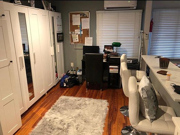 2nd image of 527 Broadway Ave #1/2