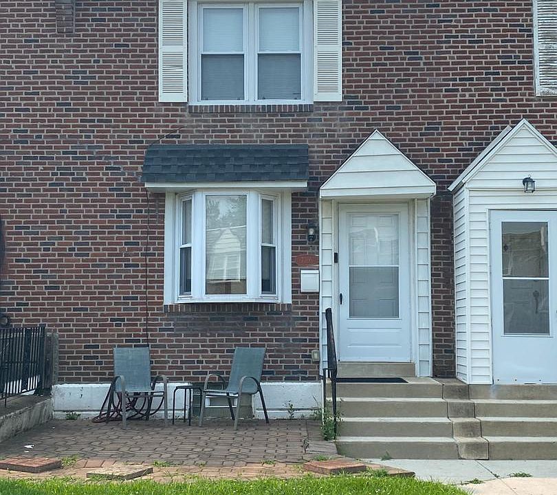 1st image of 7305 Woodbine Ave