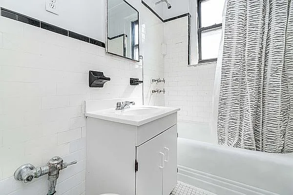 Rented by Modern Spaces | media 15