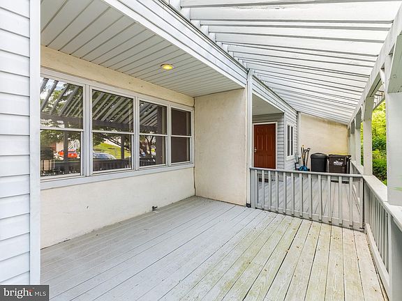 3rd image of 144 Barley Sheaf Dr Unit 44