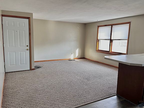 Livingroom/front door