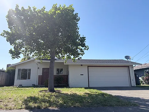 769 Plaza Linda Photo 1