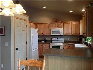 4th image of 1933 Tiburon Ln