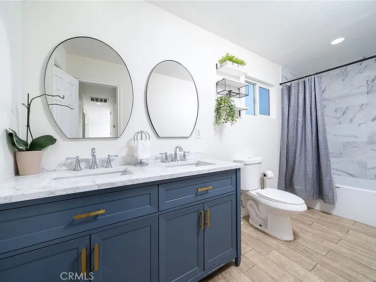 11945 Bornite Ave — Photo 16
