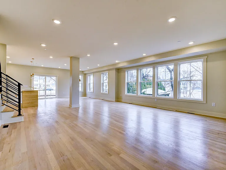 48 Walnut St #1 — Photo 17