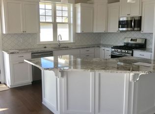 1148 Stanford Ave, Medford, OR 97504