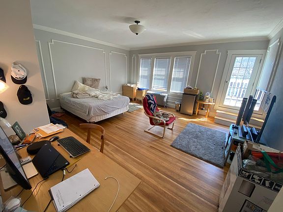 3rd image of 93 Verndale St #78ejhaxfs
