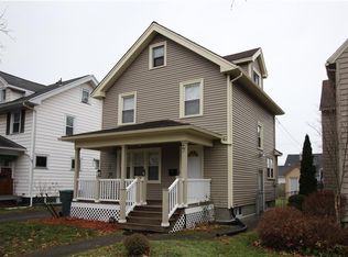 77 Winbourne Rd, Rochester, NY 14611
