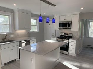 22 Swan St #1, Beverly, MA 01915