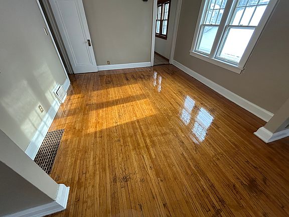 2nd image of 3334 Penn Ave N #1