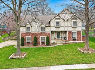 12005 Aberdeen Rd, Leawood, KS 66209