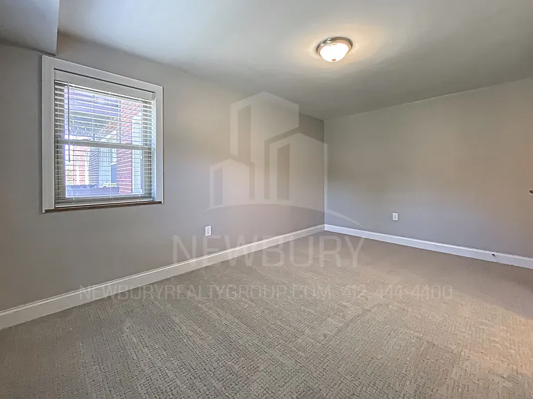 Aspen Court Apartments — Photo 19