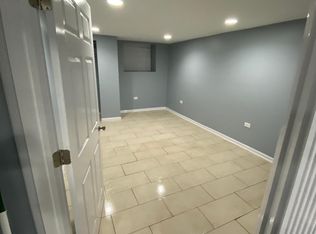 3159 W Monroe St, Chicago, IL 60612