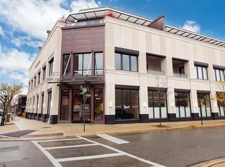 400 S Old Woodward Ave #205, Birmingham, MI 48009
