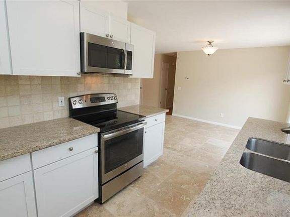 2nd image of 1166 Ramona Ln