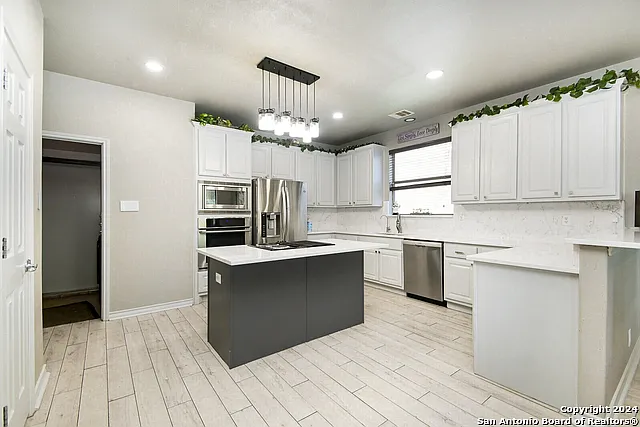 19434 Gran Roble — Photo 8