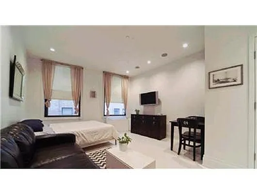 Rented by Douglas Elliman | media 20