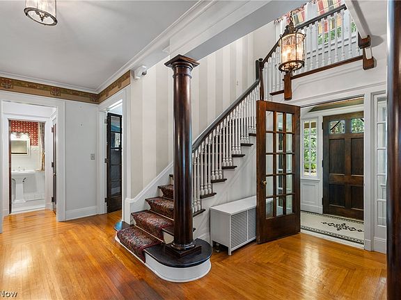 3rd image of 900 Quinby Ave