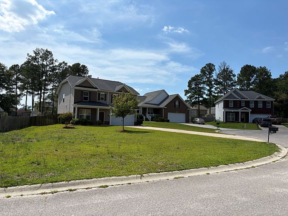 3rd image of 64 Leatherwood Dr
