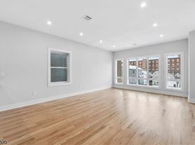441 John St, Harrison, NJ