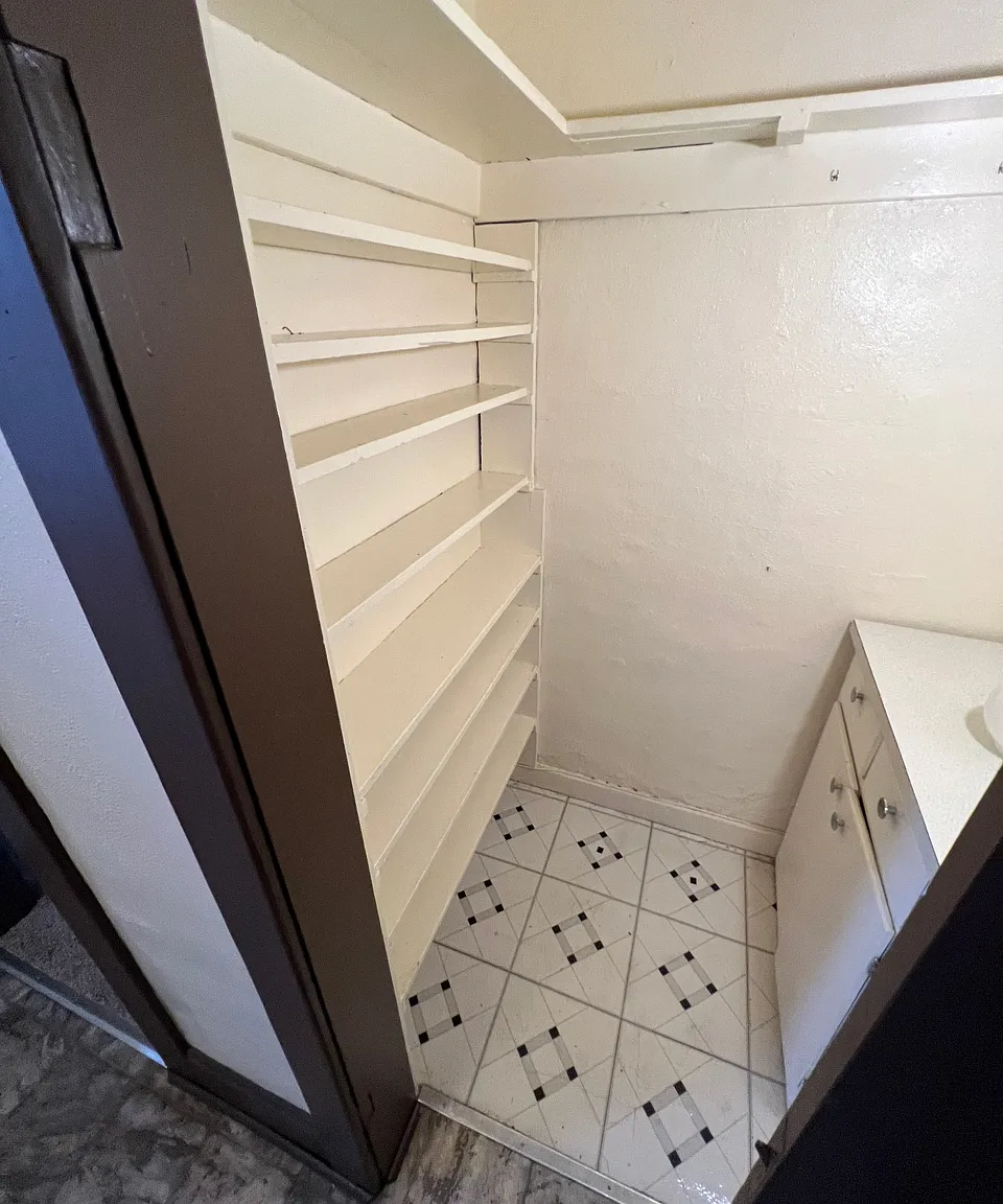 Studio, 450 sqft, $1,195 — Photo 3