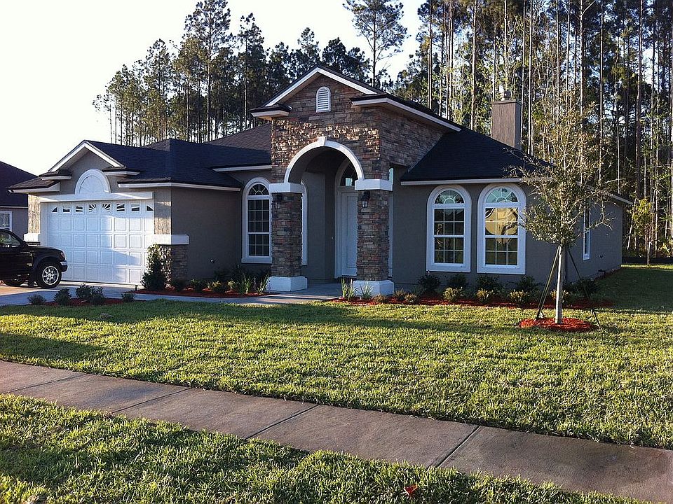 1st image of 132 Woodcross Dr