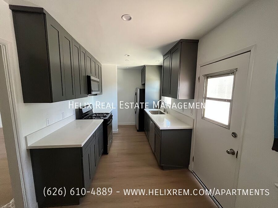 1st image of 10718 Oxnard St
