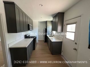 10718 Oxnard St, North Hollywood, CA 91606