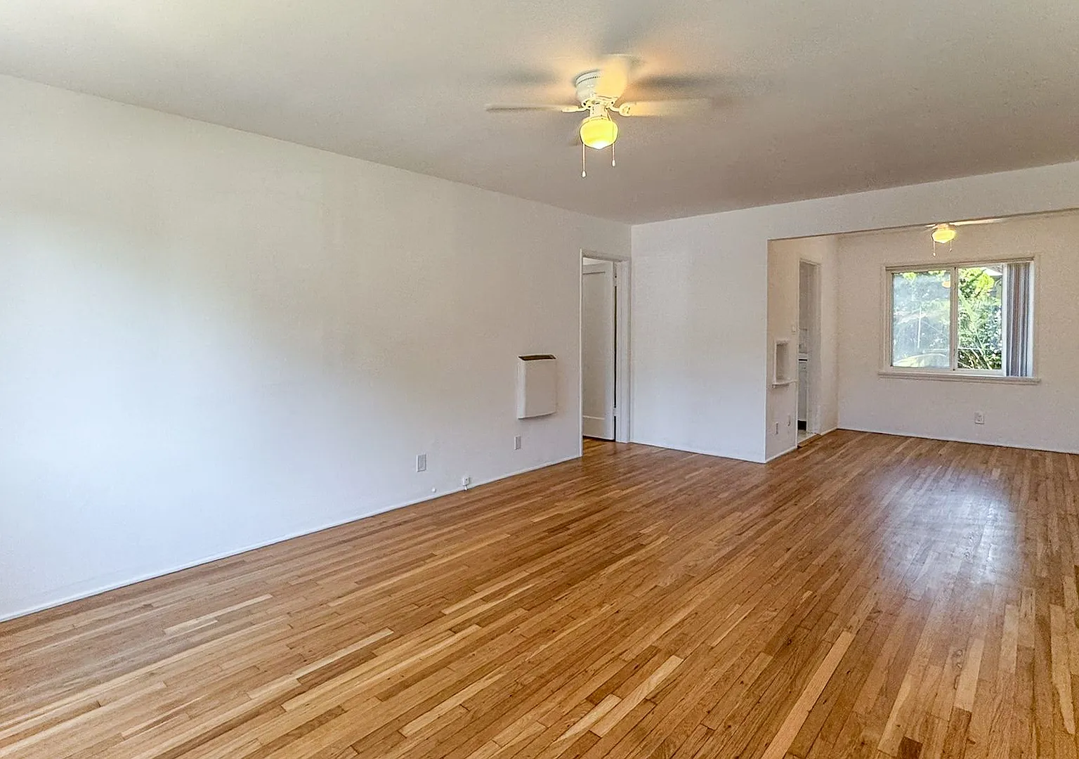 Sunset Park Neighborhood | Downstairs 1BD/1BA — Photo 2
