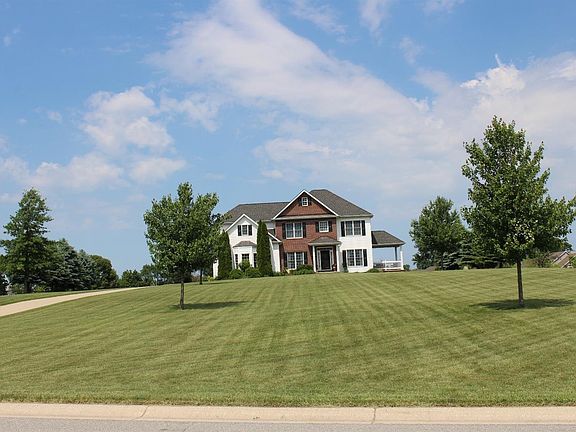 2nd image of 235 Stone Creek Ln