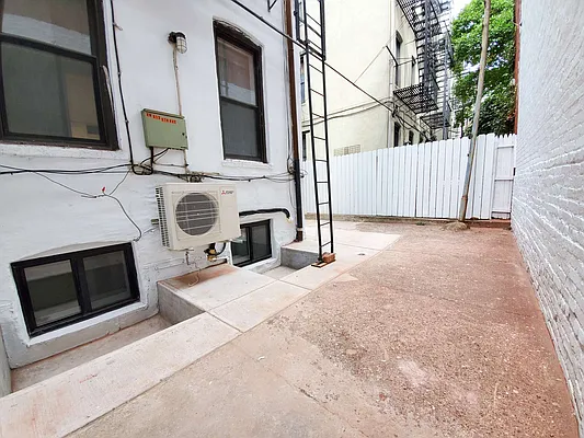 Rented by Citified Realty Group LLC | media 11