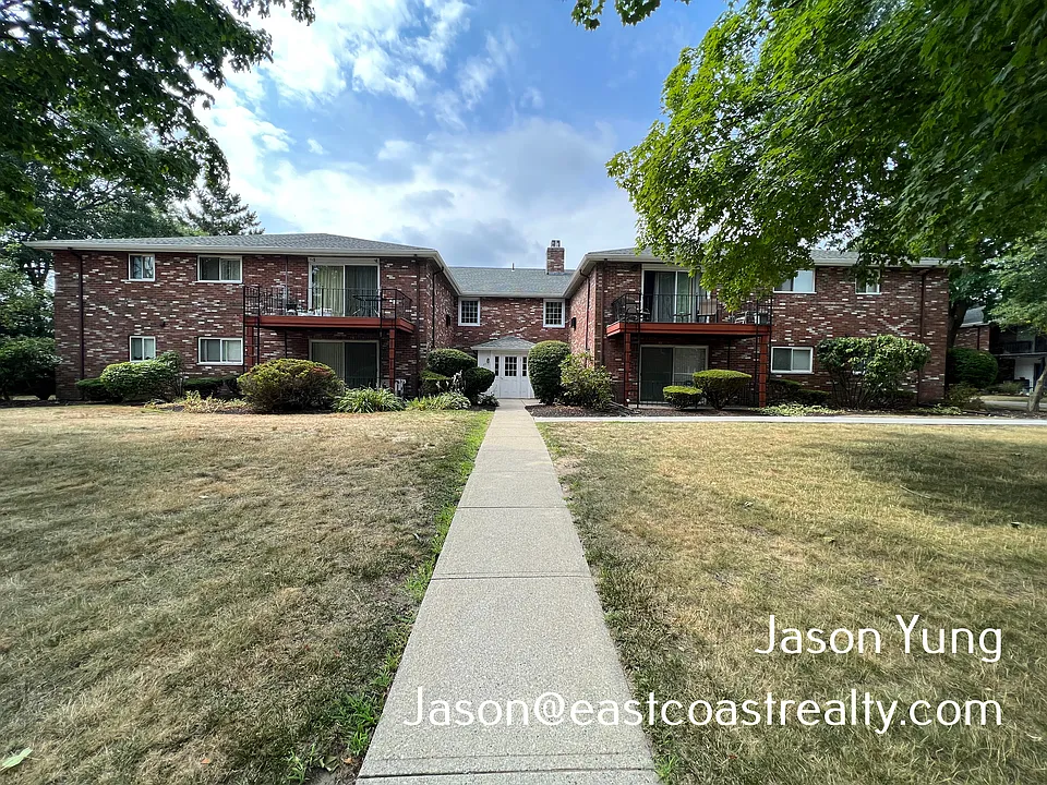 37 Fountain Ln #12