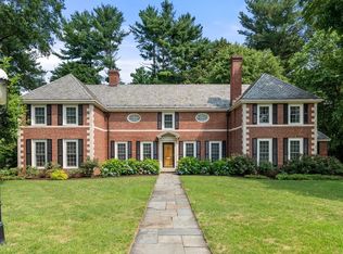 2 Kenilworth Rd, Wellesley, MA 02482
