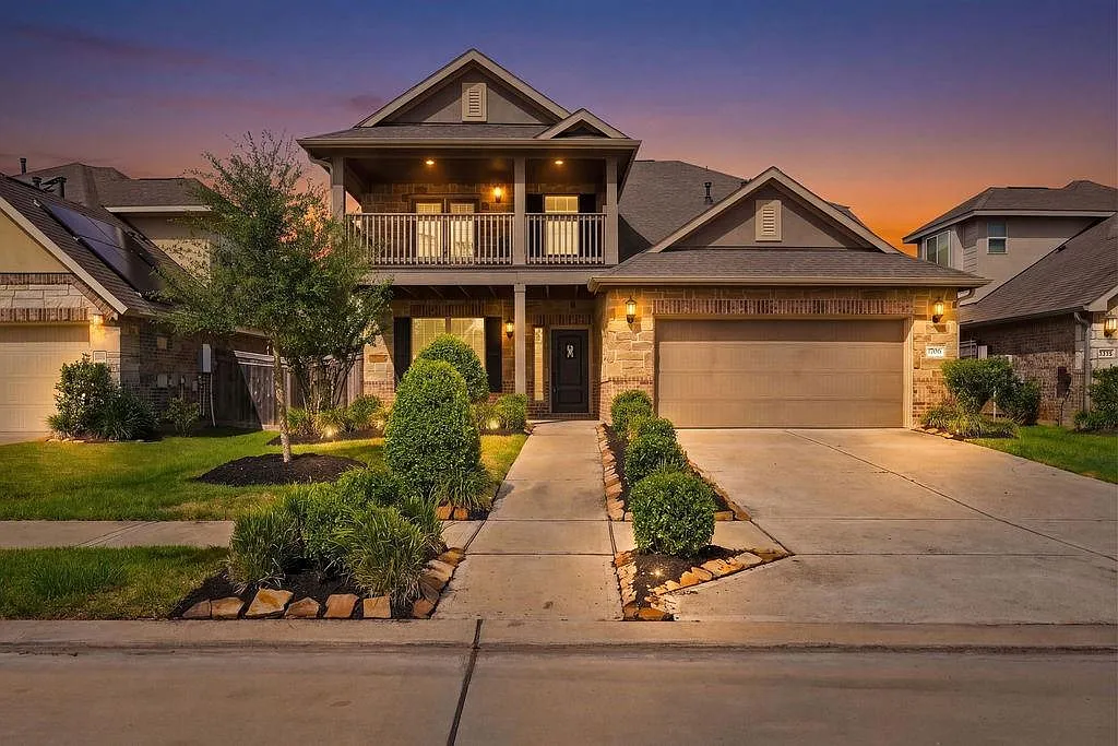 4 bed, 3.5 bath, 2783 sqft, $3,500 — Photo 1