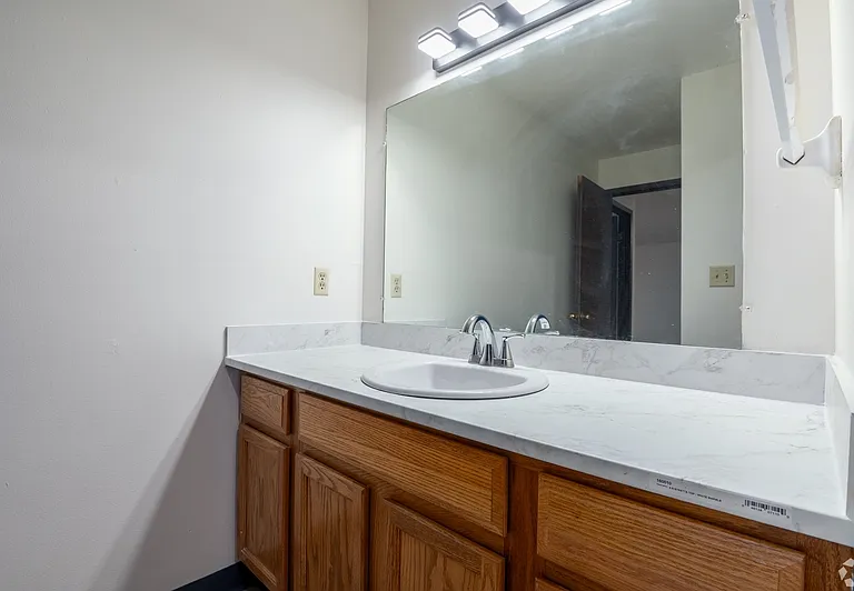 186 Morningside Dr #11 — Photo 11