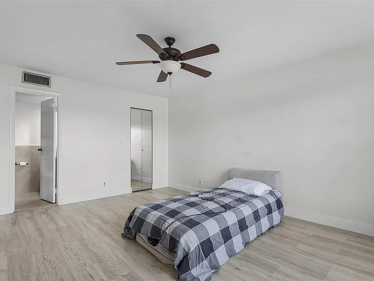 8205 NW 61st St #B218 — Photo 19