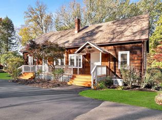 32 School St #A, Armonk, NY 10504