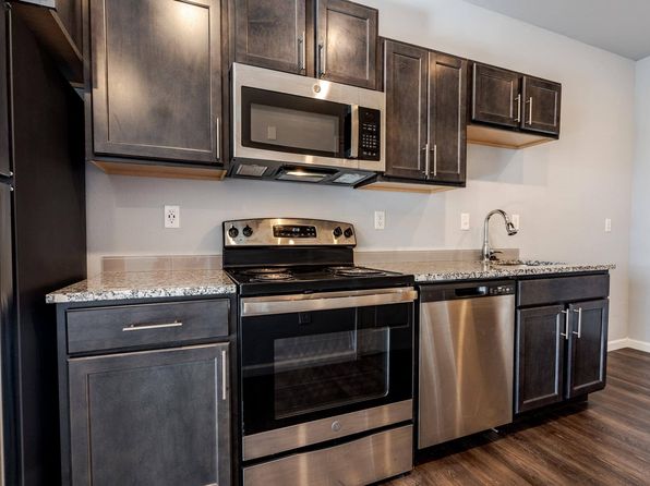 1637 E Market St #107