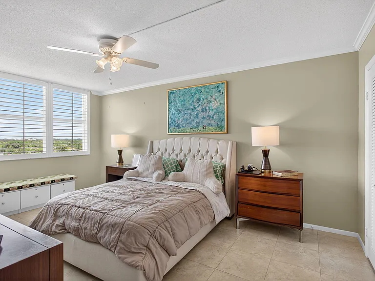 2600 N Flagler Dr #911 — Photo 20