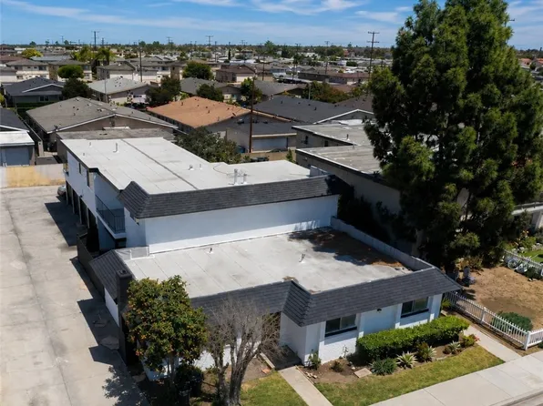 17414 Dairyview Cir, Huntington Beach, CA 92647