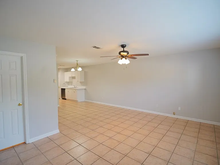 859 W Brevard St #2 — Photo 2
