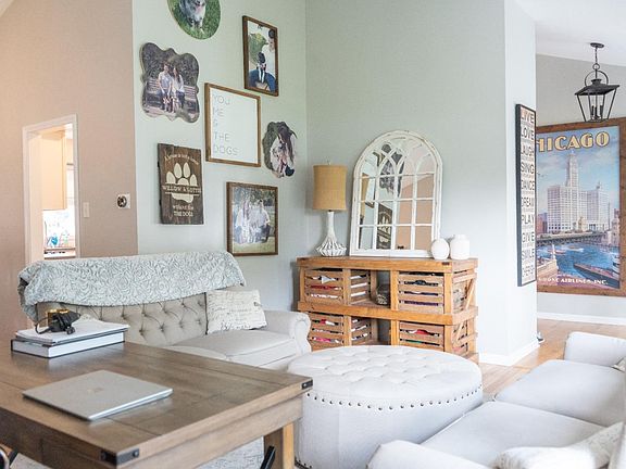 4th image of 10096 Olcott Ave