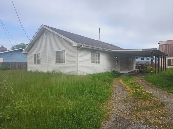 841 Cooper Ave, Crescent City, CA 95531