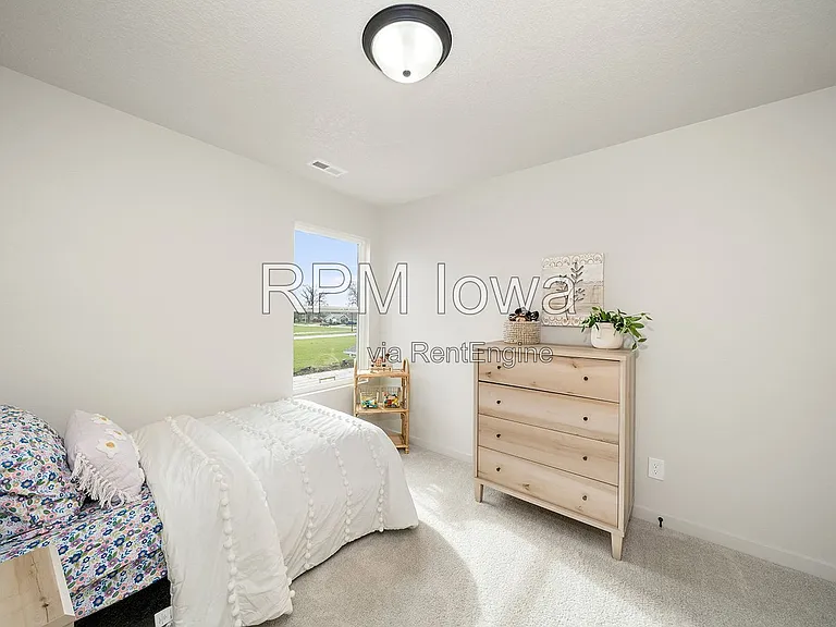 329 Freedom Way — Photo 9