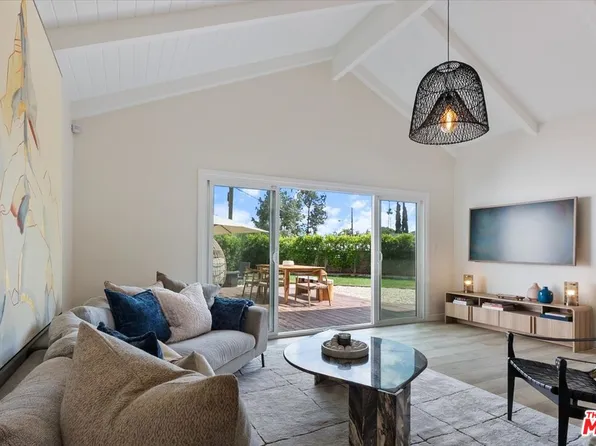 12610 Keswick St, North Hollywood, CA 91605