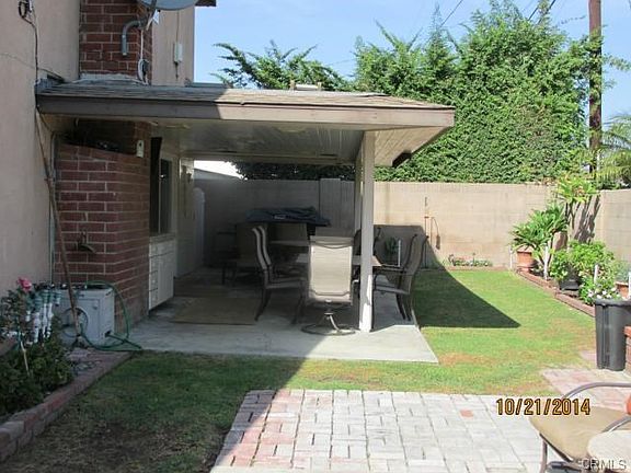 3rd image of 12852 Poplar St