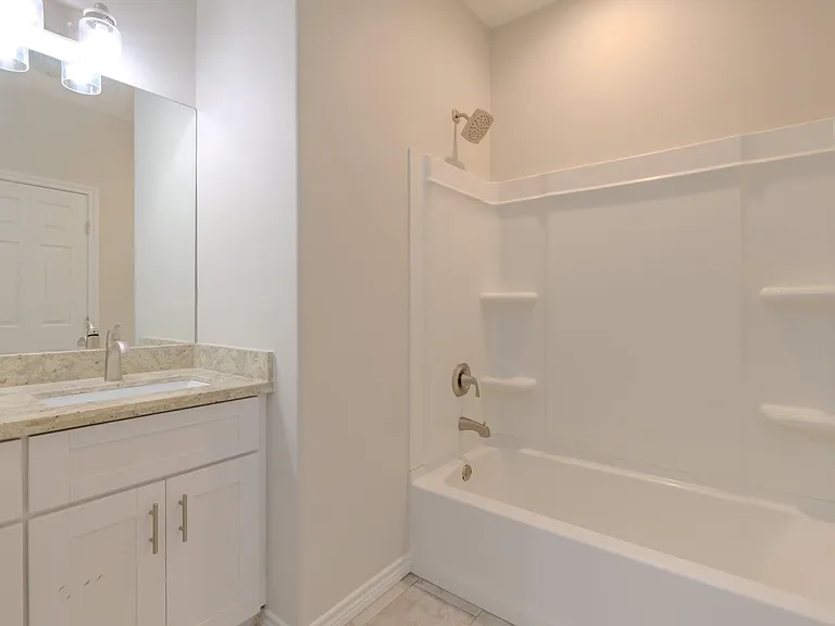 2422 Cardinal Dr — Photo 18