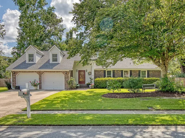 125 Sumners Aly, Summerville, SC 29485