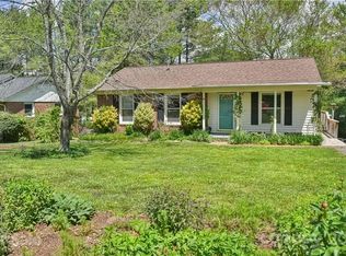 12 Skyview Ter, Asheville, NC 28806