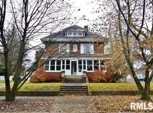 119 E Holland St, Washington, IL 61571